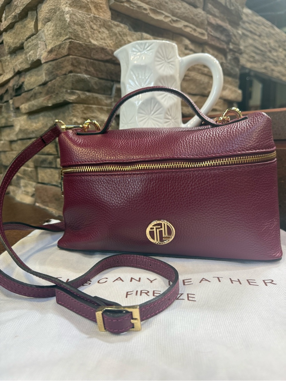 Tuscany Leather Scrigno in colour Bordeaux